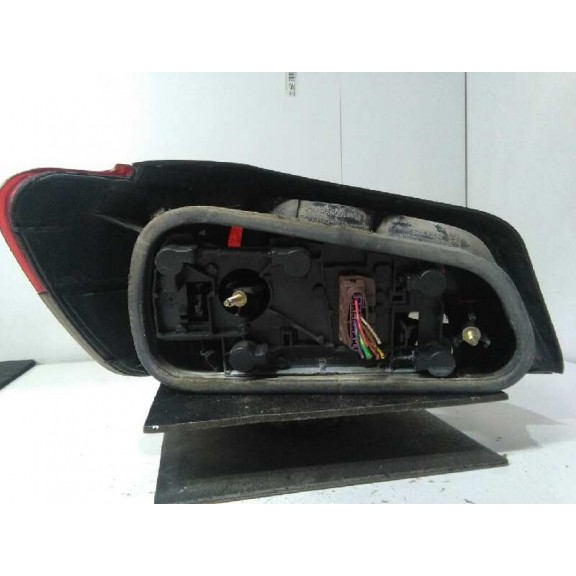 Recambio de piloto trasero derecho para peugeot 306 berlina 3/4/5 puertas (s2) xs referencia OEM IAM   