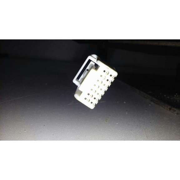 Recambio de retrovisor derecho para toyota auris business referencia OEM IAM  7 CABLES ELECTRICO