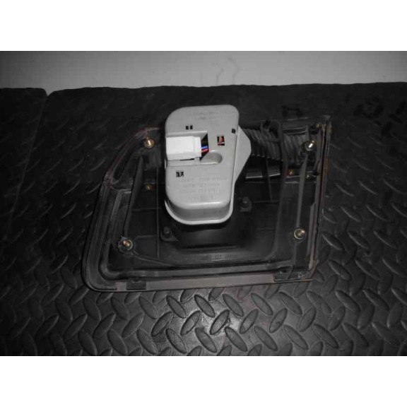 Recambio de piloto trasero izquierdo interior para mazda 626 berlina (gf) 2.0 exclusive (100kw) referencia OEM IAM  INTERIOR 