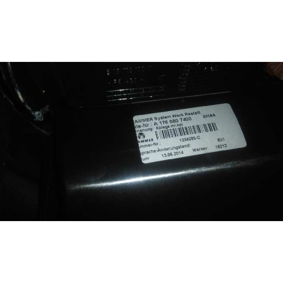 Recambio de apoyabrazos central para mercedes-benz clase gla (w156) 2.1 cdi cat referencia OEM IAM A1768100079  