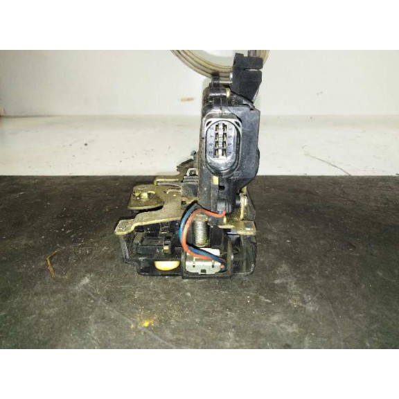 Recambio de cerradura puerta delantera derecha para seat leon (1m1) signo referencia OEM IAM  8 PIN 