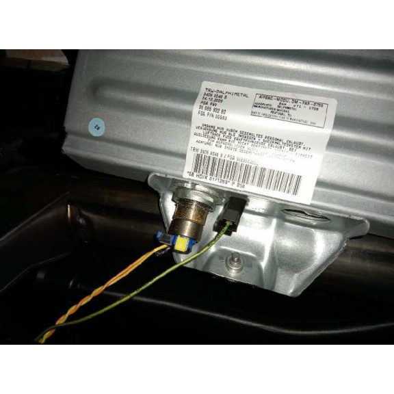 Recambio de salpicadero para citroën c4 grand picasso exclusive plus referencia OEM IAM 9688582280  