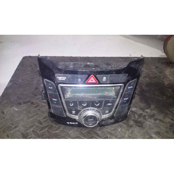 Recambio de mando climatizador para hyundai i30 referencia OEM IAM 97250A5  