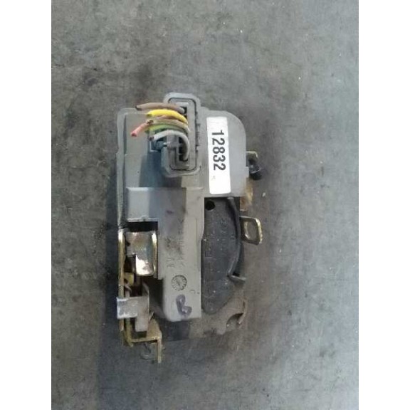 Recambio de cerradura puerta delantera izquierda para peugeot 206 berlina xs-line referencia OEM IAM  3P 6 PIN