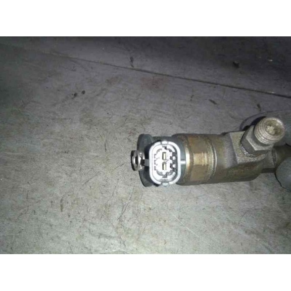 Recambio de inyector para peugeot 206 berlina 1.4 hdi referencia OEM IAM 0445110252  