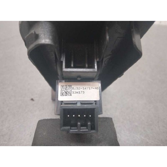 Recambio de mando elevalunas trasero derecho para land rover evoque dynamic referencia OEM IAM BJ3214717AB  