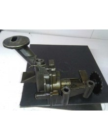 Recambio de bomba aceite para opel vivaro combi 2.7t corto referencia OEM IAM 7700600252  