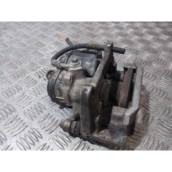 Recambio de pinza freno trasera derecha para audi a4 berlina (8w2) sport edition referencia OEM IAM   
