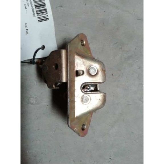 Recambio de cerradura maletero / porton para nissan micra (k11) básico referencia OEM IAM   