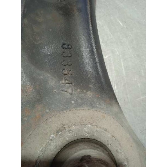 Recambio de brazo suspension inferior delantero derecho para peugeot 3008 active referencia OEM IAM 833547 SILENT BLOCK BIEN 