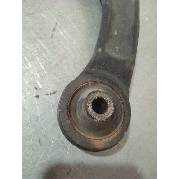 Recambio de brazo suspension inferior delantero derecho para peugeot 3008 active referencia OEM IAM 833547 SILENT BLOCK BIEN 