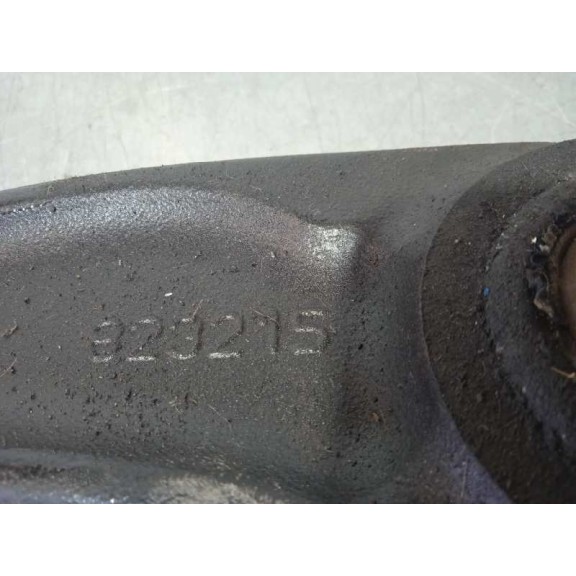 Recambio de brazo suspension inferior delantero izquierdo para peugeot 3008 active referencia OEM IAM 823215 SILENT BLOCK BIEN 