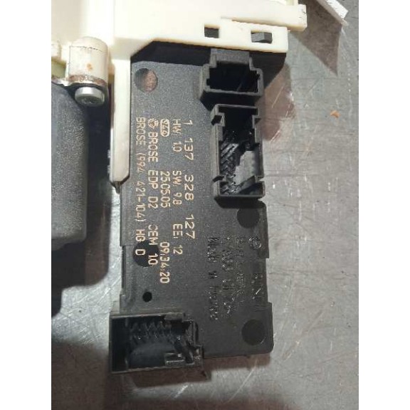 Recambio de motor elevalunas delantero derecho para peugeot 407 st sport referencia OEM IAM 1137328127  