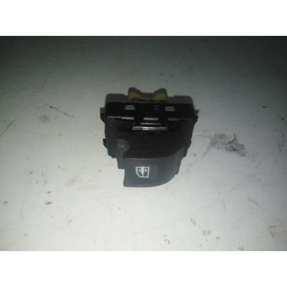 Recambio de mando elevalunas delantero derecho para renault captur expression referencia OEM IAM 254218614R  