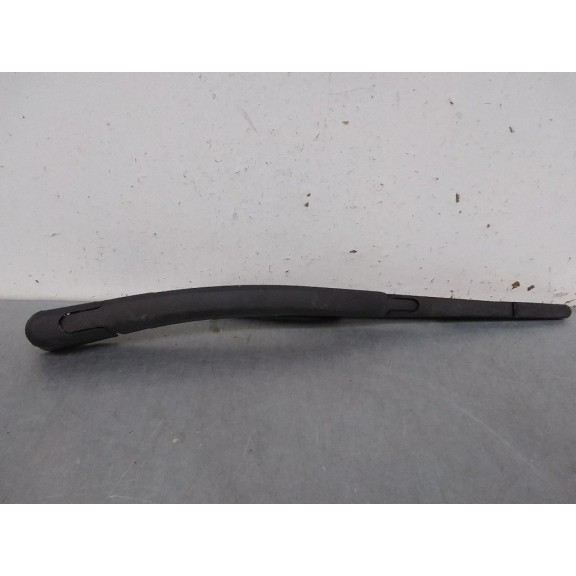 Recambio de brazo limpia trasero para ford fiesta (ccn) referencia OEM IAM 8A6117406AA  