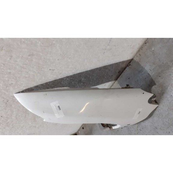 Recambio de aleta delantera izquierda para chrysler voyager (gs) 2.5 turbodiesel referencia OEM IAM  BLANCA 