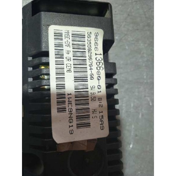 Recambio de display para citroën berlingo station wagon xtr referencia OEM IAM 9666136680  