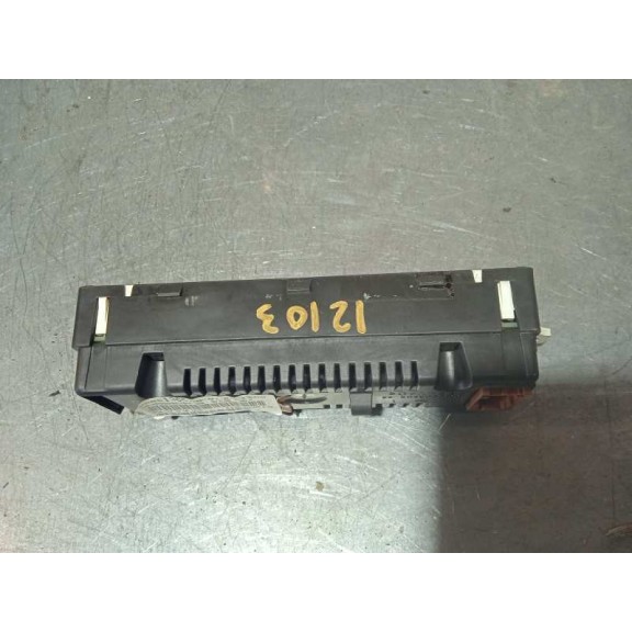 Recambio de display para citroën berlingo station wagon xtr referencia OEM IAM 9666136680  