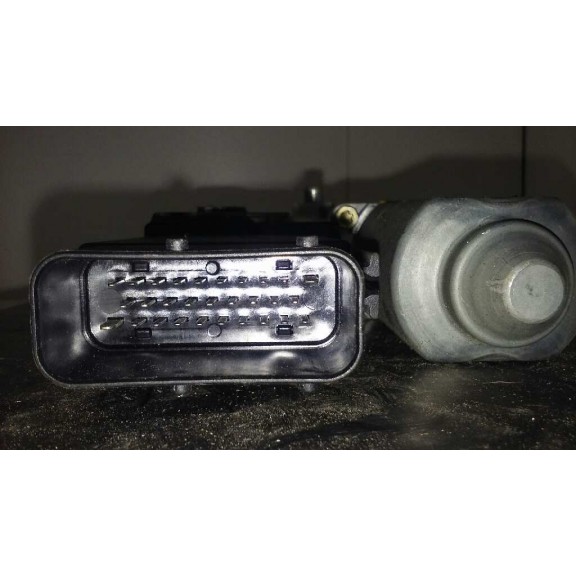 Recambio de motor elevalunas delantero izquierdo para volkswagen golf iv berlina (1j1) 25 aniversario referencia OEM IAM 1014302
