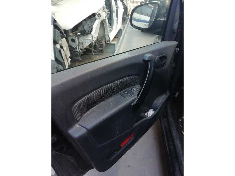 Recambio de guarnecido puerta delantera izquierda para mercedes-benz citan (w415) combi 1.5 cdi cat referencia OEM IAM   