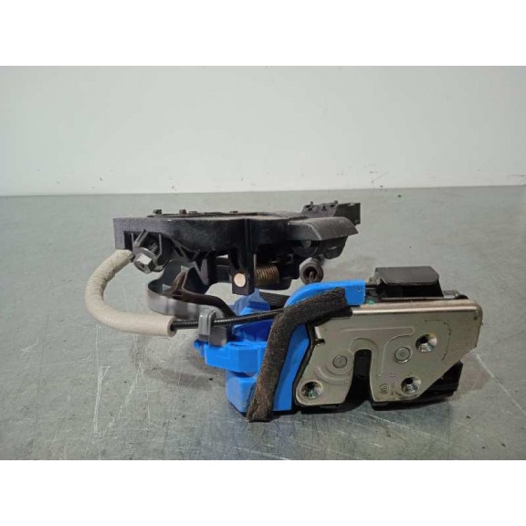 Recambio de cerradura puerta trasera derecha para kia cee´d 1.4 crdi cat referencia OEM IAM 81420A2100 4 PINES 