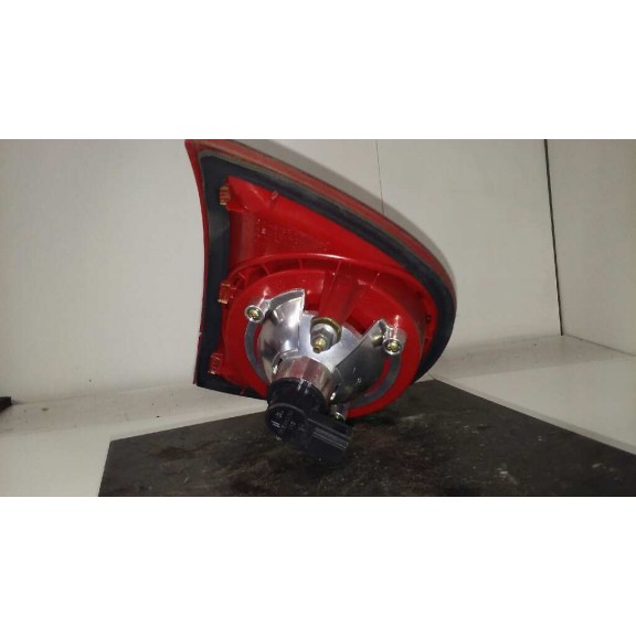 Recambio de piloto trasero derecho interior para volkswagen golf v berlina (1k1) referencia OEM IAM   INTERIOR