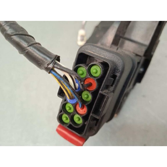 Recambio de cerradura puerta delantera derecha para mazda 3 berlina (bk) 1.6 16v cat referencia OEM IAM 3N6AA21812DE 4 PUERTAS 4
