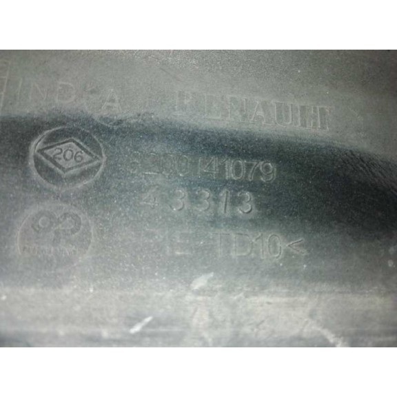 Recambio de paragolpes trasero para renault megane ii familiar authentique confort referencia OEM IAM 8200141079 GRIS CON SENSOR