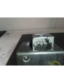 Recambio de cerradura maletero / porton para peugeot 1007 1.4 referencia OEM IAM 9657614780  3 PINS 2