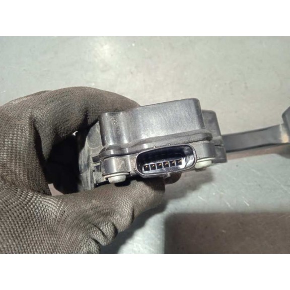 Recambio de potenciometro pedal para toyota prius (nhw30) advance referencia OEM IAM 7811012010  7811012010