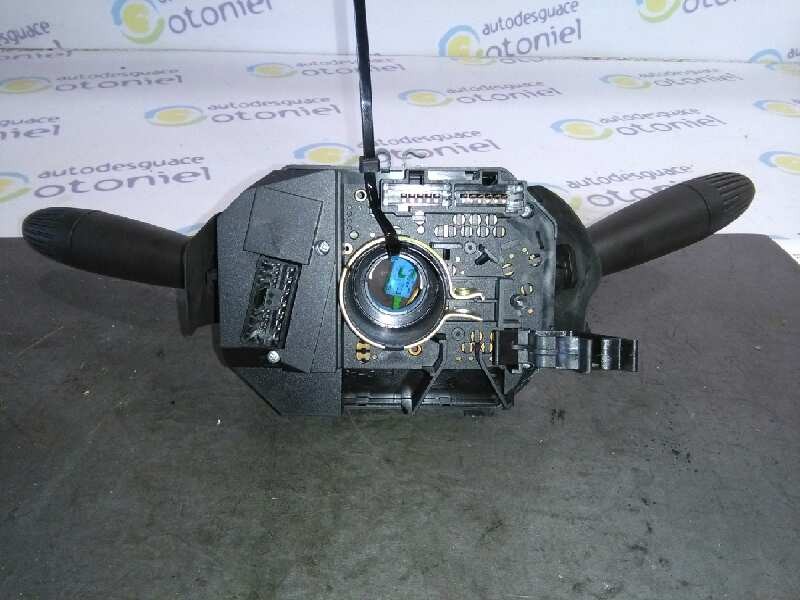 Recambio de mando multifuncion para fiat punto berlina (188) 1.2 8v referencia OEM IAM   