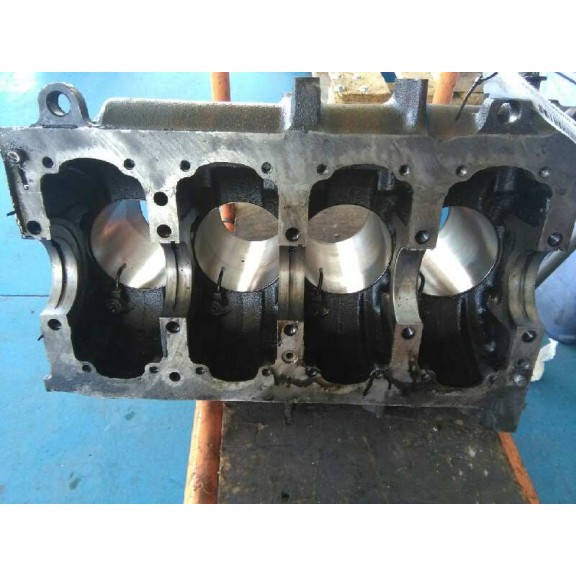 Recambio de bloque para mitsubishi montero (v60/v70) 3.2 di-d cat referencia OEM IAM   