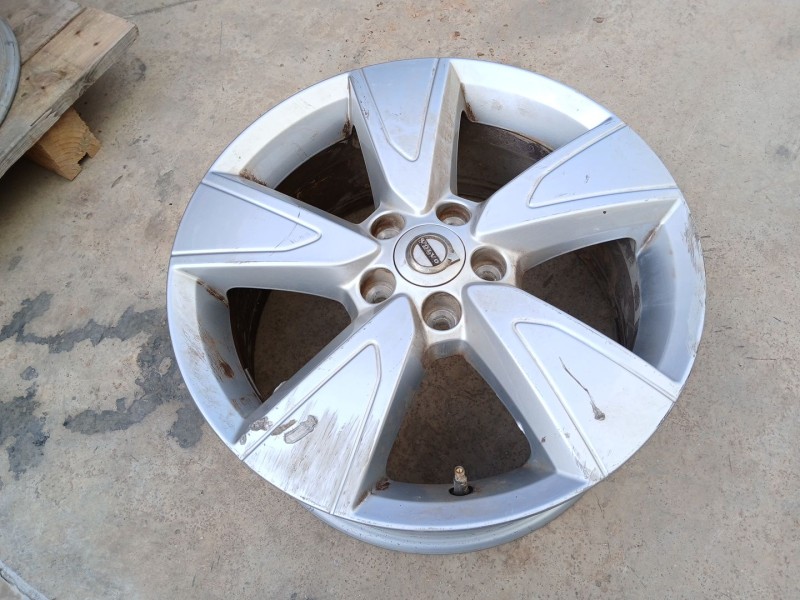 Recambio de llanta para volvo xc40 (536) t2 referencia OEM IAM 31680565  