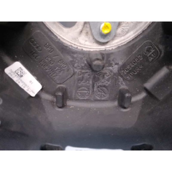 Recambio de volante para audi a3 (8p) 2.0 tdi ambiente referencia OEM IAM 305647610 DESGASTADO 