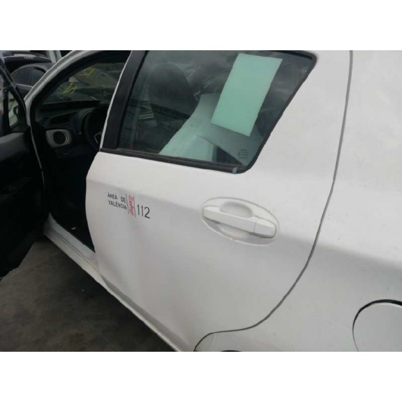 Recambio de puerta trasera izquierda para toyota yaris hsd active referencia OEM IAM   