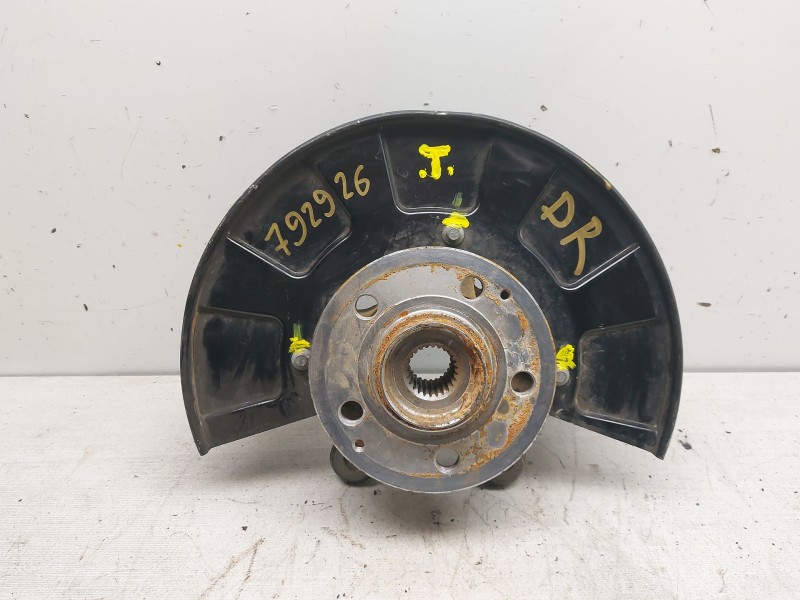 Recambio de mangueta delantera derecha para mg zs suv (azs1) 1.5 vti referencia OEM IAM 10226415  