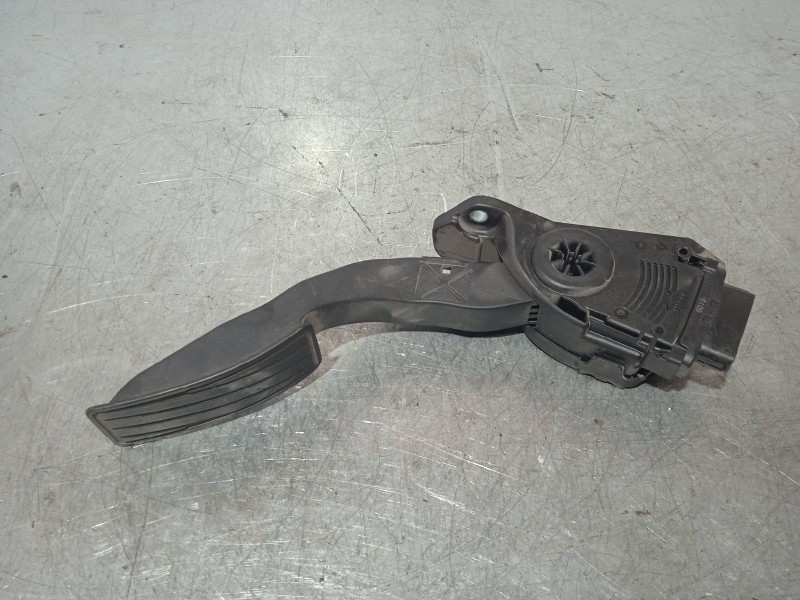 Recambio de potenciometro pedal para suzuki swift berlina (mz) gl (5-ptas.) referencia OEM IAM 4940051K50  