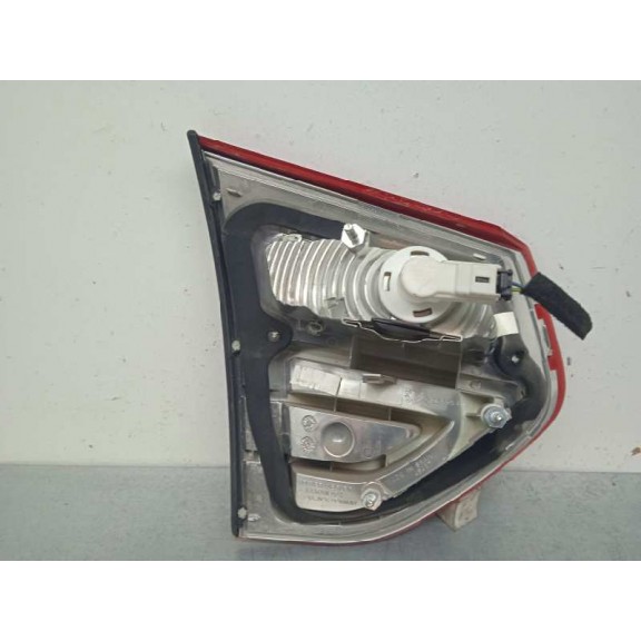 Recambio de piloto trasero derecho interior para citroën c4 picasso exclusive referencia OEM IAM 9653547677  