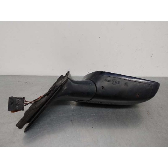 Recambio de retrovisor derecho para audi a6 berlina (4b2) 2.5 tdi quattro referencia OEM IAM 4B1858532BF3FZ ELÉCTRICO 7 PINES