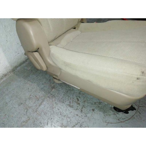 Recambio de asientos trasero derecho para kia carnival 2.9 crdi vgt active referencia OEM IAM  ISOFIX 