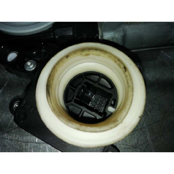 Recambio de elevalunas trasero derecho para toyota verso active referencia OEM IAM 698300F040 ELECTRICO 10 PIN