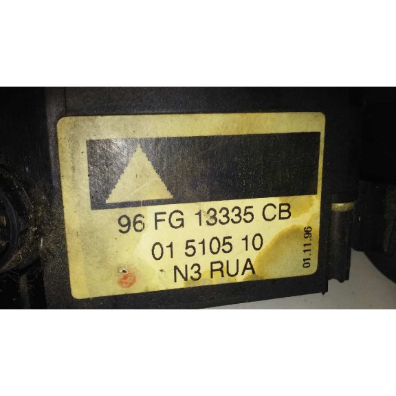 Recambio de mando multifuncion para ford fiesta berlina ghia referencia OEM IAM 96FG13335CB  