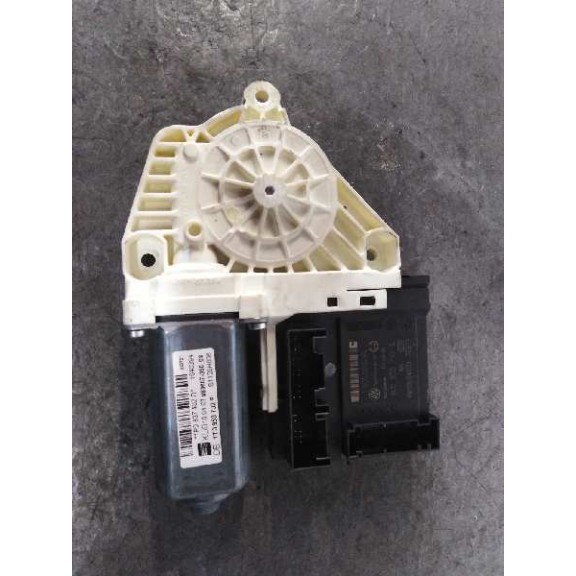 Recambio de motor elevalunas delantero derecho para seat leon (1p1) reference referencia OEM IAM 1P0837402D  