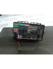 Recambio de caja reles / fusibles para opel corsa d catch me referencia OEM IAM 13217394  