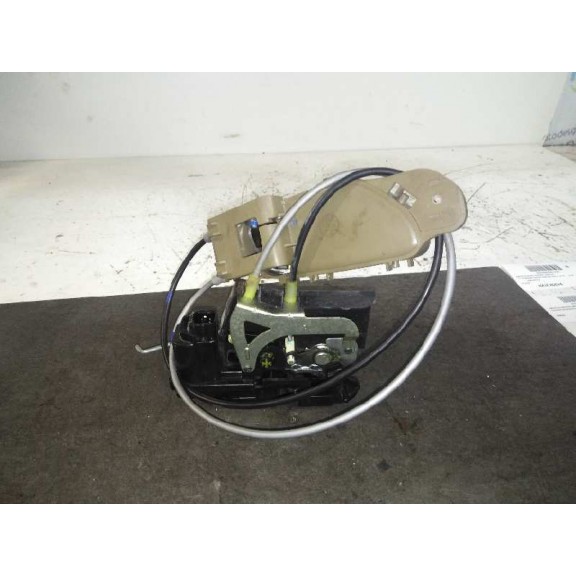 Recambio de cerradura puerta trasera izquierda para ssangyong rodius xdi premium referencia OEM IAM 7131021003 5 PIN 
