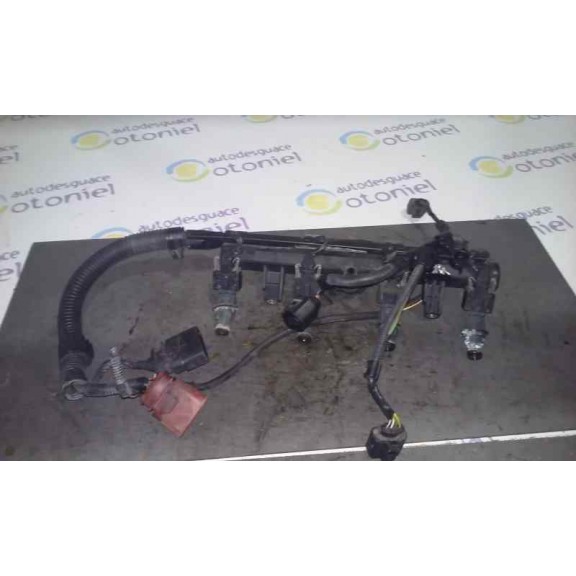 Recambio de rampa inyectora para seat ibiza (6k1) select referencia OEM IAM 030133319AA  BOSCH