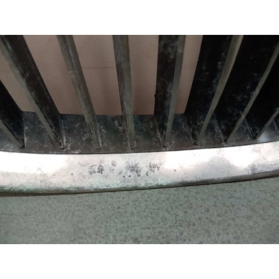 Recambio de rejilla delantera para bmw serie 3 coupe (e92) 320d referencia OEM IAM 51137157275 IZQUIERDA 