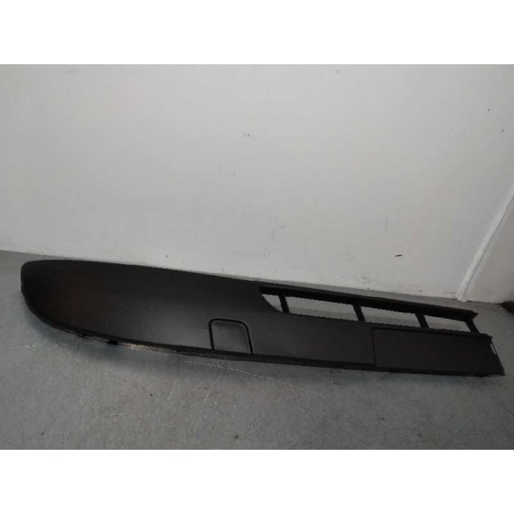 Recambio de molduras delanteras para renault kangoo referencia OEM IAM   