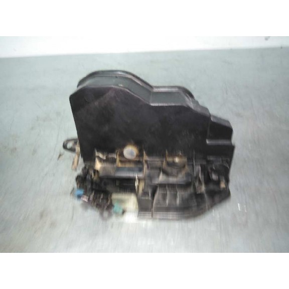 Recambio de cerradura puerta trasera izquierda para bmw serie 1 berlina (e81/e87) 118d referencia OEM IAM  5 PINES 