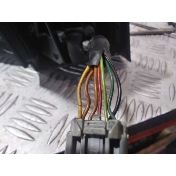 Recambio de retrovisor izquierdo para ford focus berlina (cap) ambiente (d) referencia OEM IAM   6 CABLES